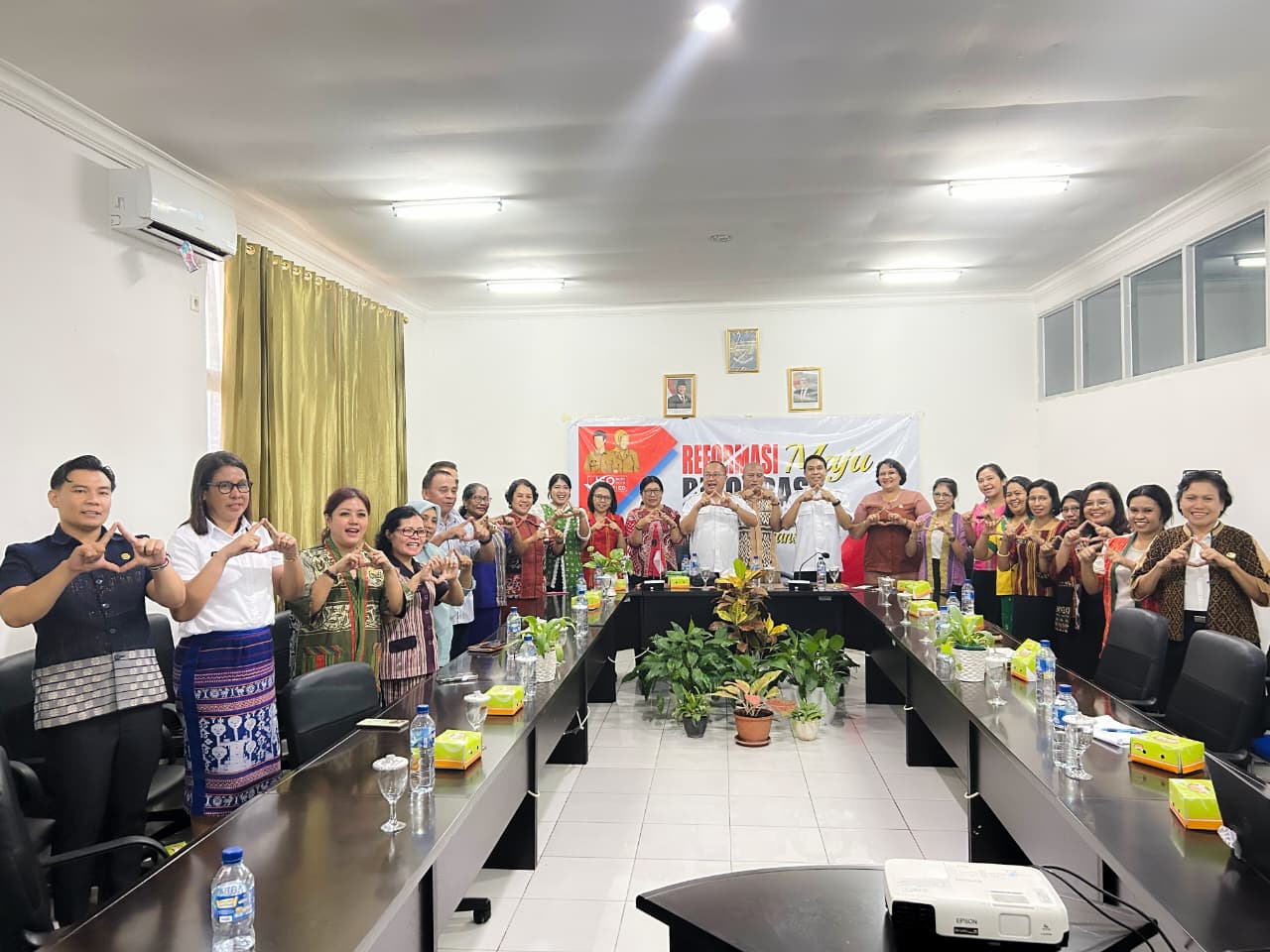 Komisi V DPRD Provinsi NTT Kunjungi DP3AP2KB Provinsi NTT Perkuat Sinergi Pemberdayaan Perempuan dan Perlindungan Anak